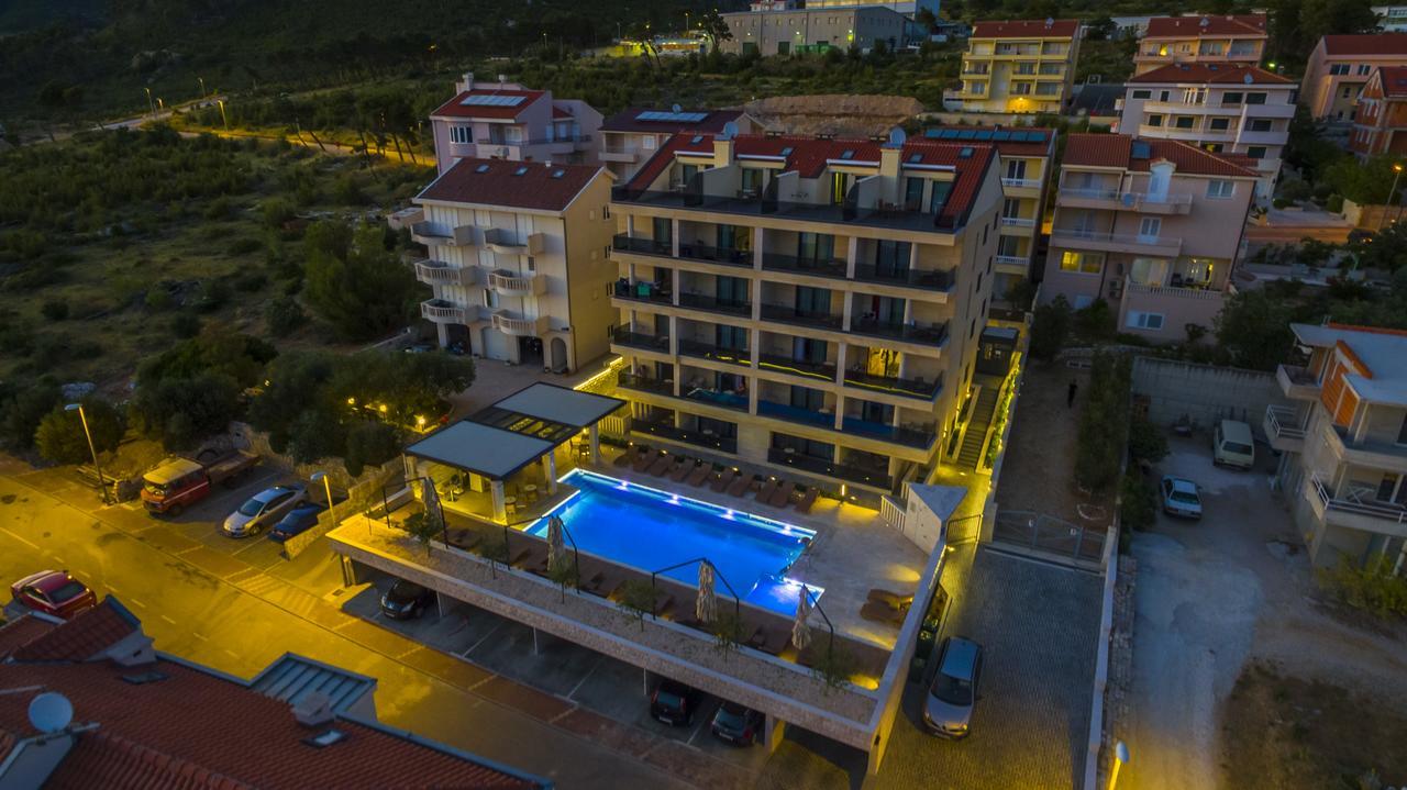 Luxury Aparthotel Makarska Buitenkant foto